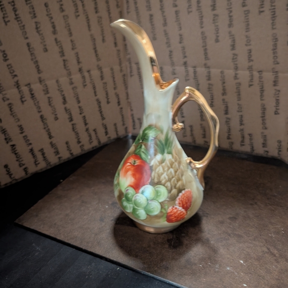 Source Unknown Other - Cream and Gold Vase with Fruit Motif